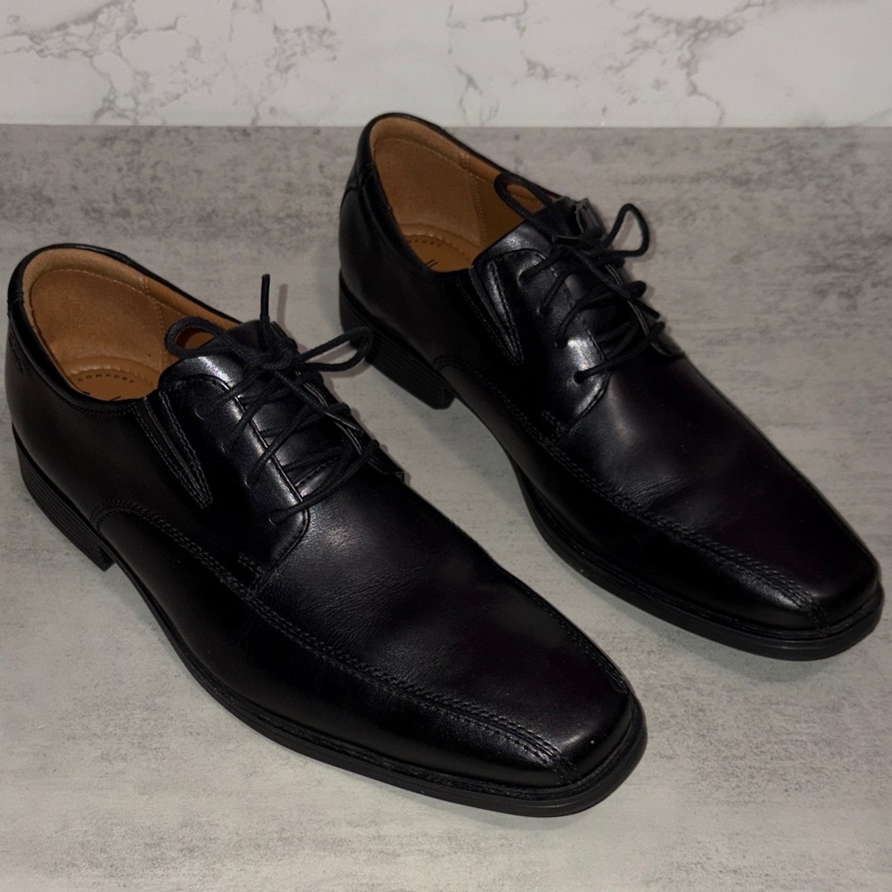 MENS Collection by Clarks Black Leather Lace-Up Dress Shoes - Picture 3 of 6